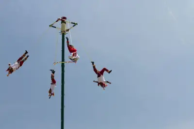 Magia numerelor de echilibristică la circ
